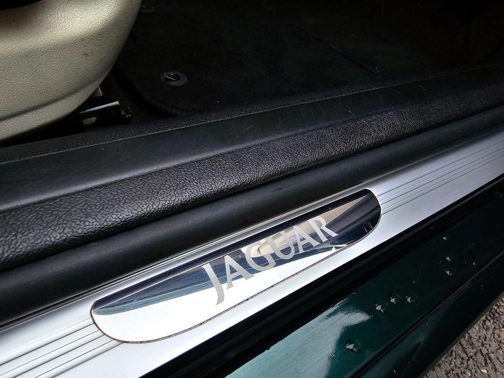 JAGUAR X-TYPE 2.2 D DPF SE 2009