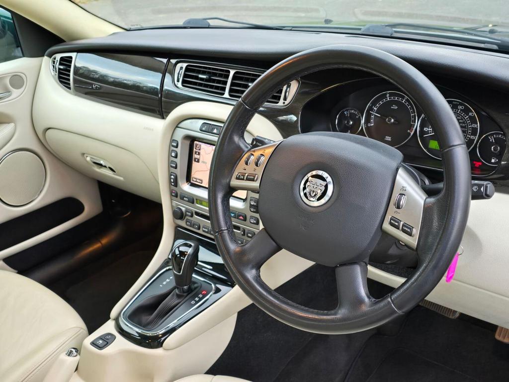 JAGUAR X-TYPE 2.2 D DPF SE 2009