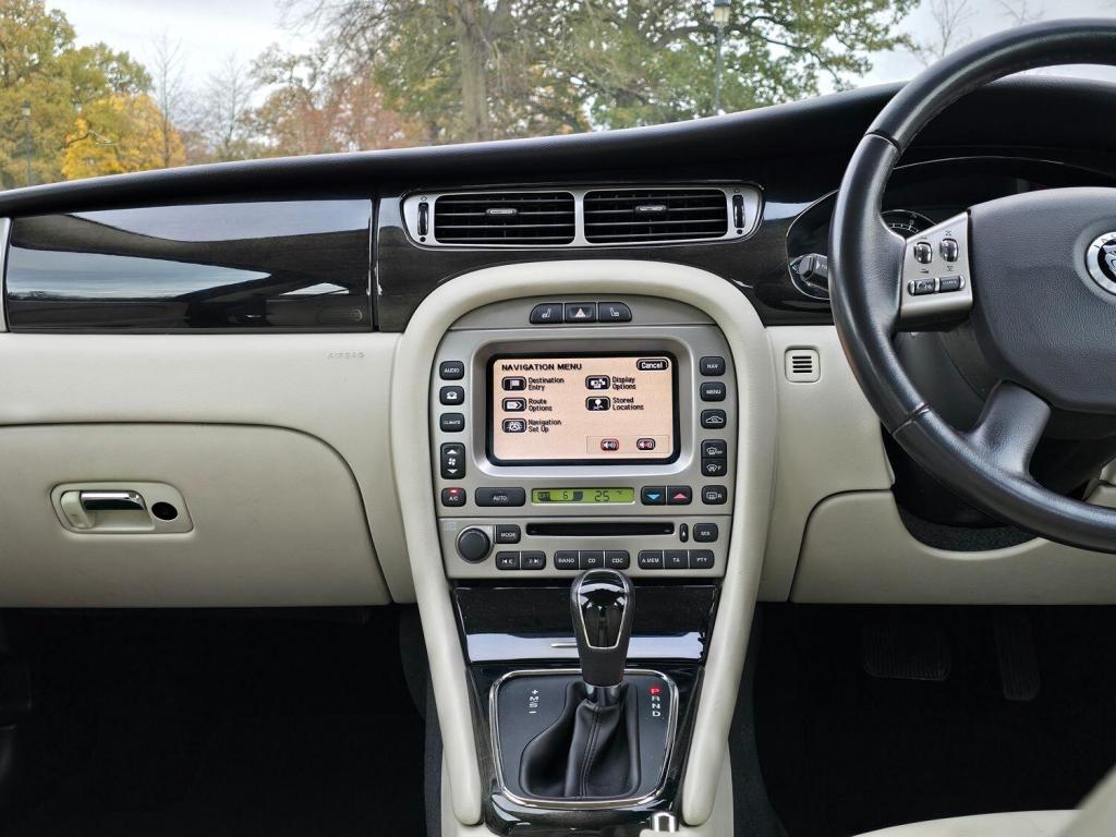 JAGUAR X-TYPE 2.2 D DPF SE 2009