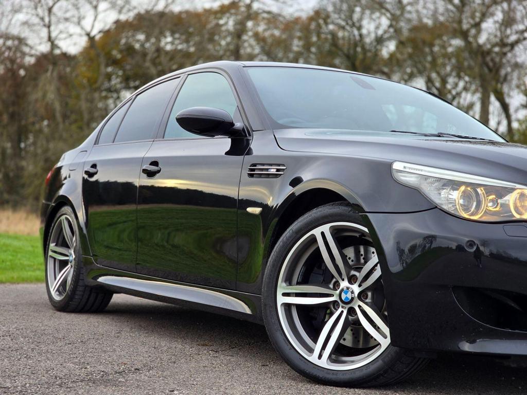 BMW M5 5.0 M5 Saloon 2008