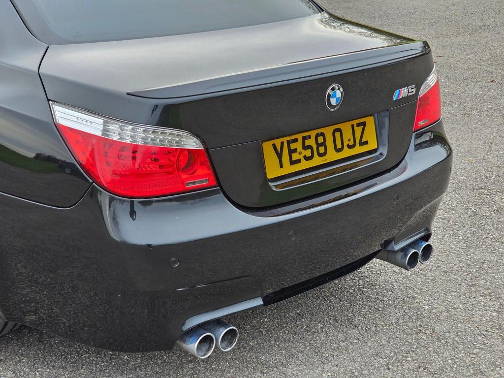 BMW M5 5.0 M5 Saloon 2008