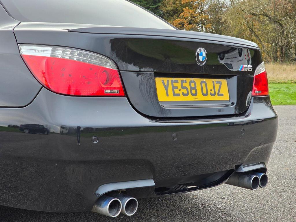 BMW M5 5.0 M5 Saloon 2008