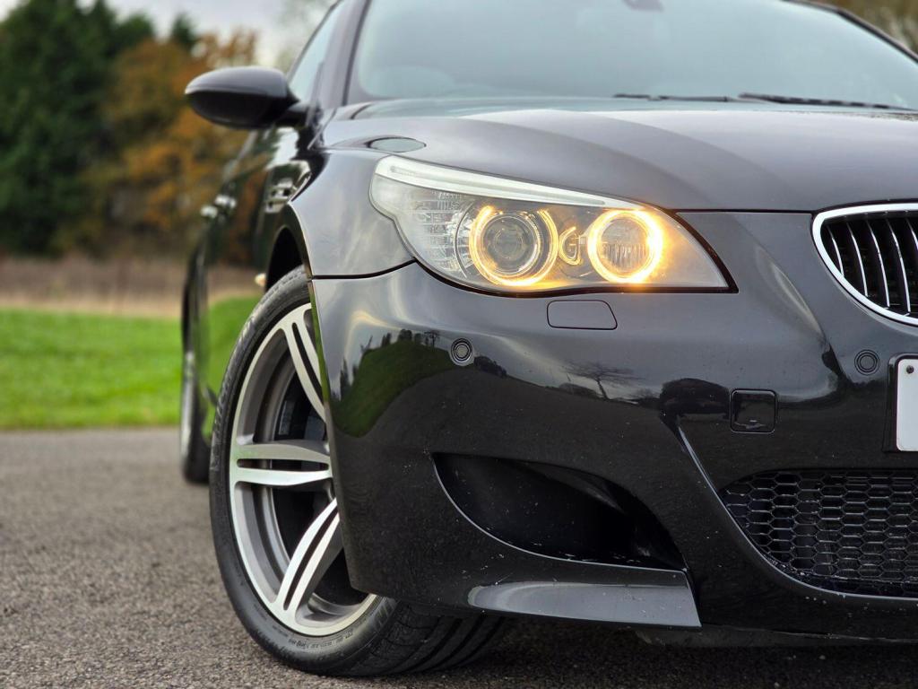 BMW M5 5.0 M5 Saloon 2008