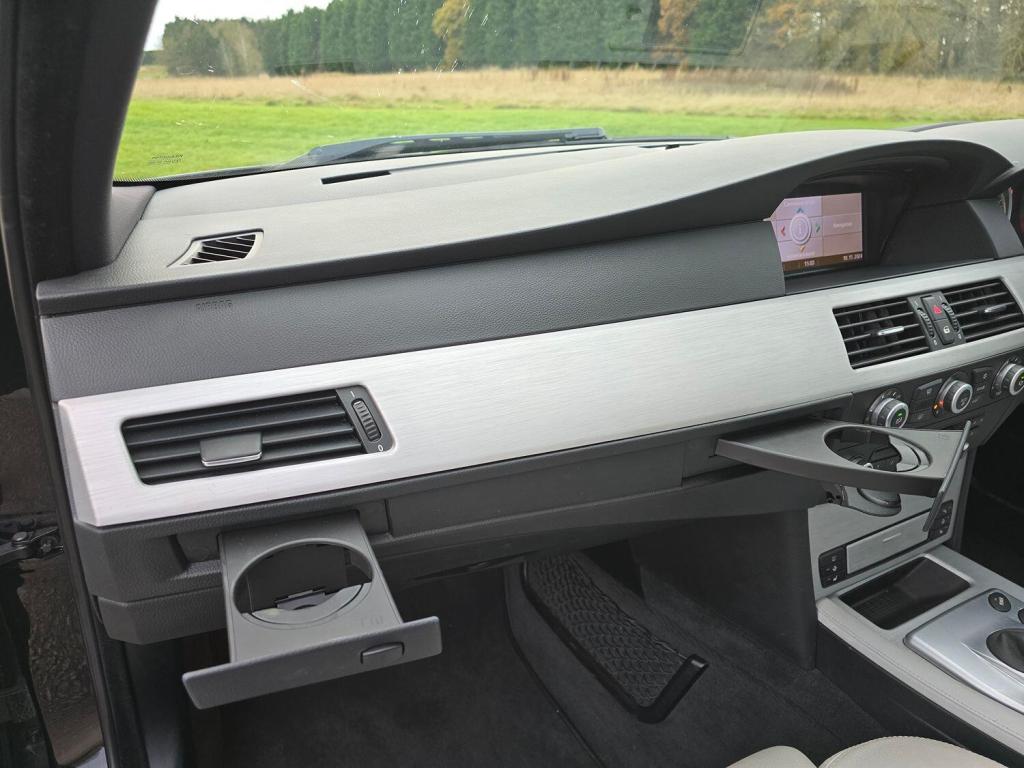 BMW M5 5.0 M5 Saloon 2008