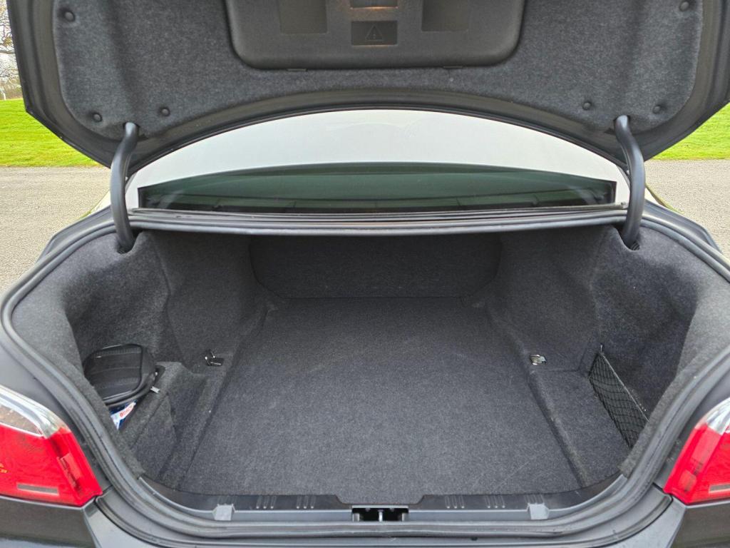 BMW M5 5.0 M5 Saloon 2008