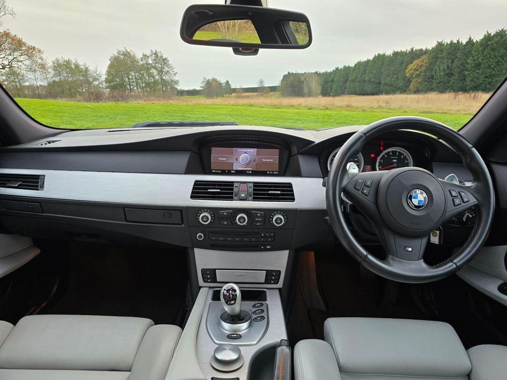 BMW M5 5.0 M5 Saloon 2008
