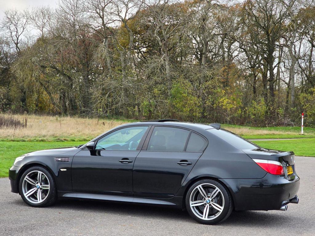 BMW M5 5.0 M5 Saloon 2008