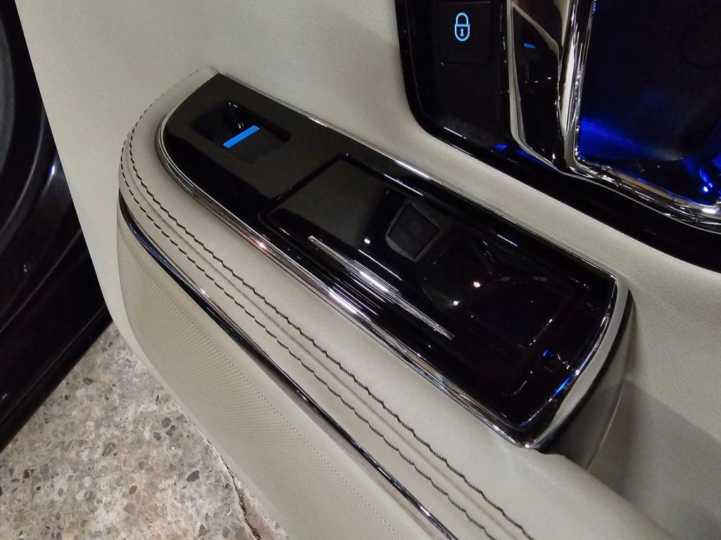 JAGUAR XJ 3.0 d V6 Autobiography 2016