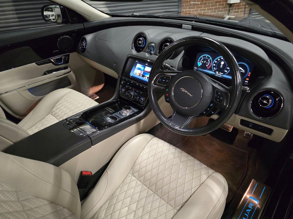 JAGUAR XJ 3.0 d V6 Autobiography 2016