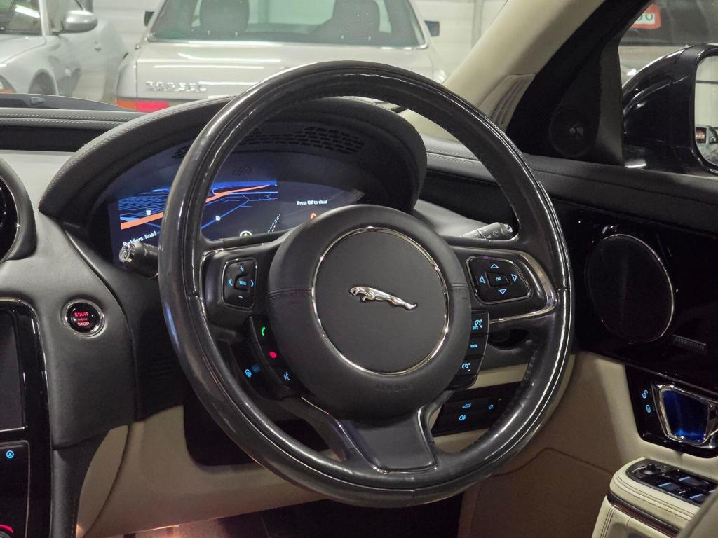 JAGUAR XJ 3.0 d V6 Autobiography 2016