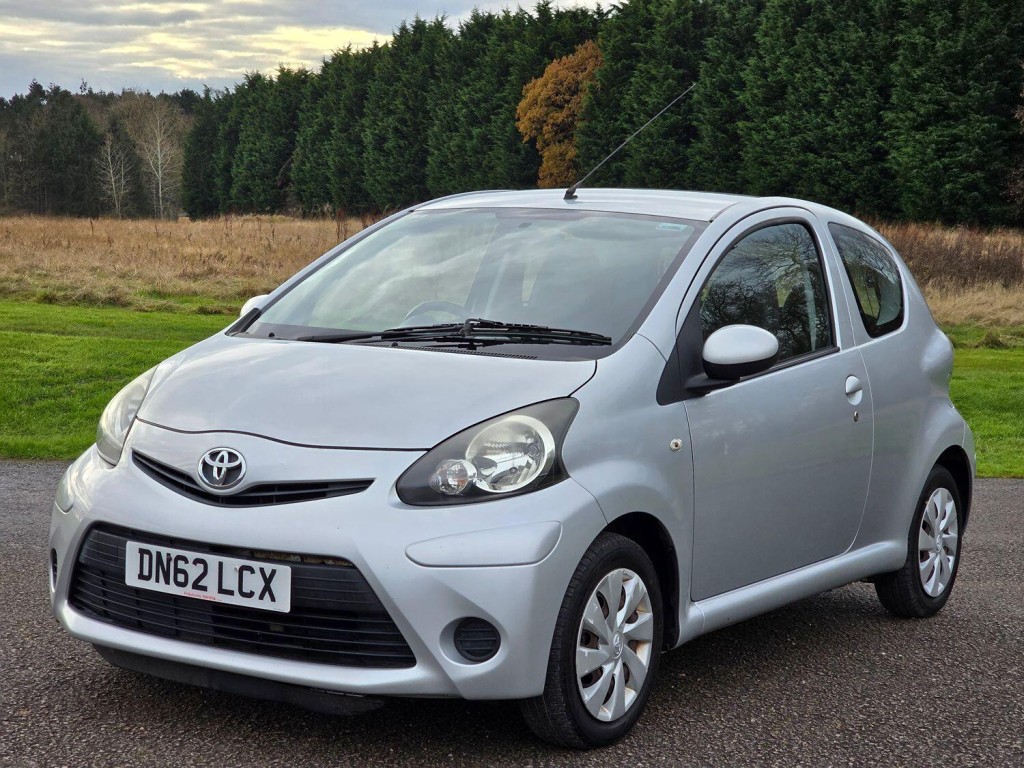 TOYOTA AYGO 1.0 VVT-i Ice 2012