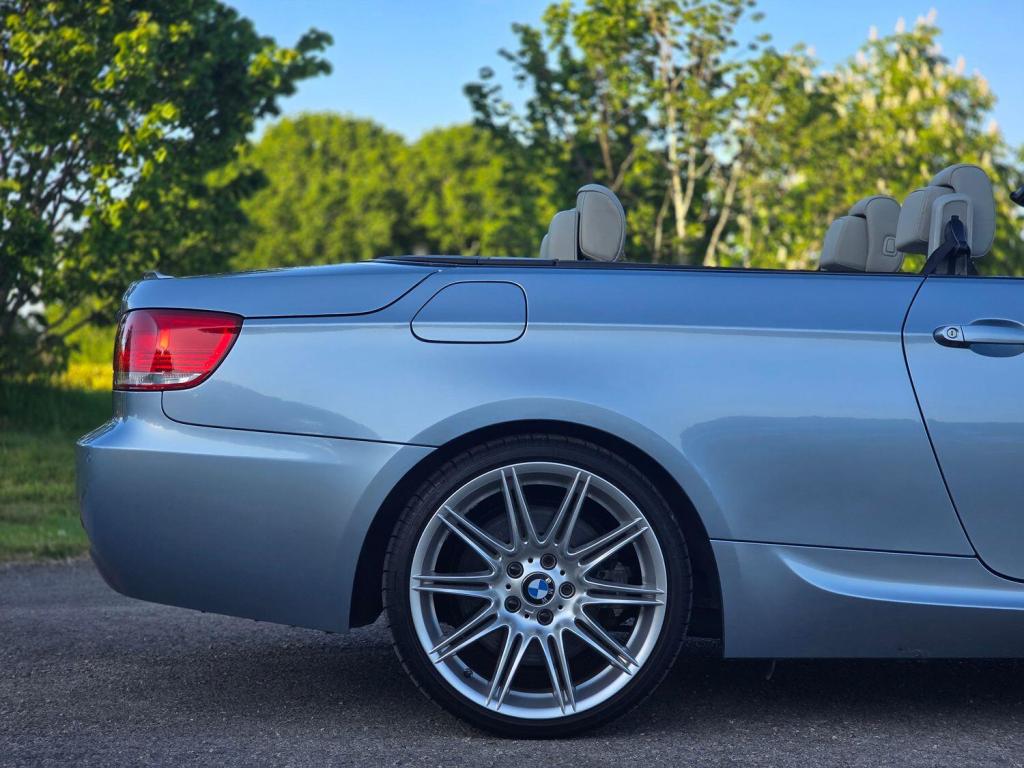 BMW 3 SERIES 3.0 330d M Sport Convertible 2009