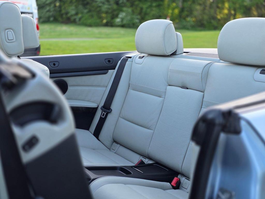 BMW 3 SERIES 3.0 330d M Sport Convertible 2009