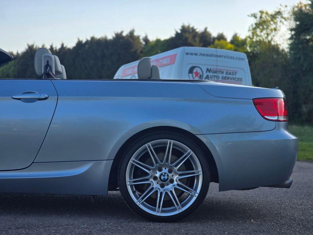 BMW 3 SERIES 3.0 330d M Sport Convertible 2009