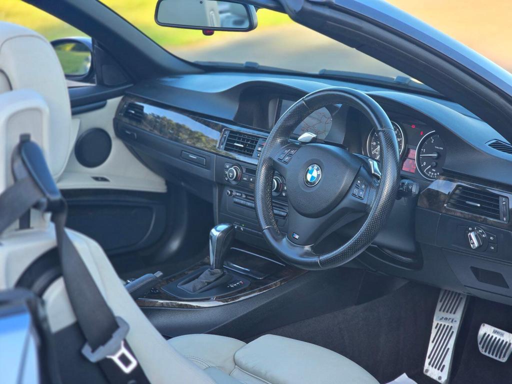 BMW 3 SERIES 3.0 330d M Sport Convertible 2009