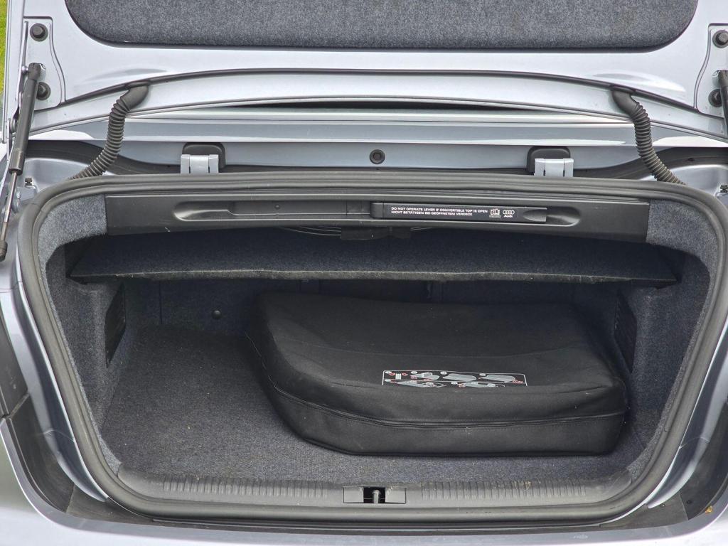 AUDI A4 2.0 TDI S line 2009