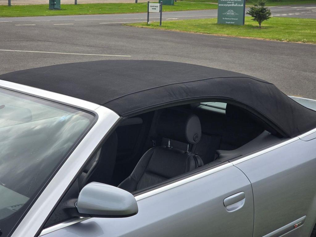 AUDI A4 2.0 TDI S line 2009