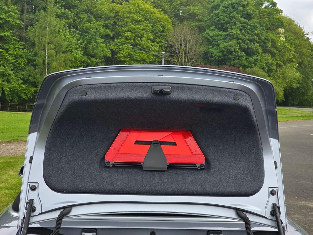 AUDI A4 2.0 TDI S line 2009