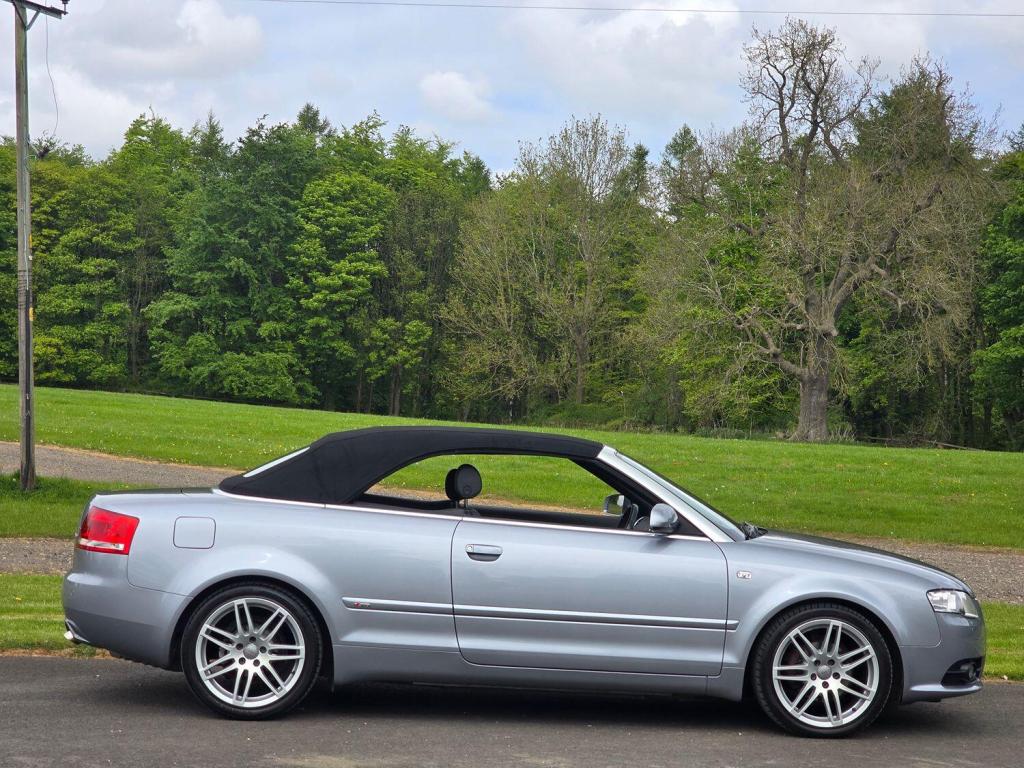 AUDI A4 2.0 TDI S line 2009
