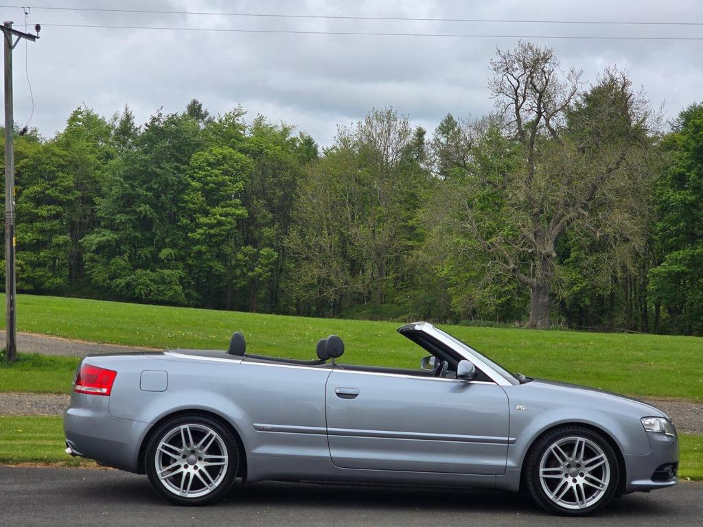 AUDI A4 2.0 TDI S line 2009