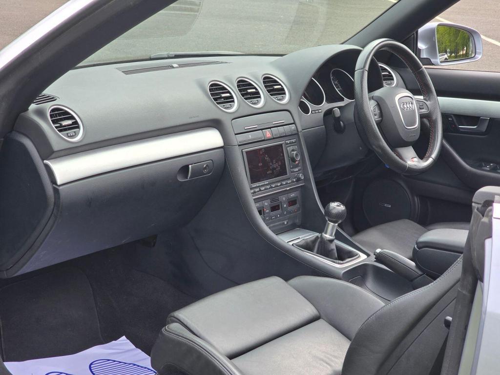 AUDI A4 2.0 TDI S line 2009