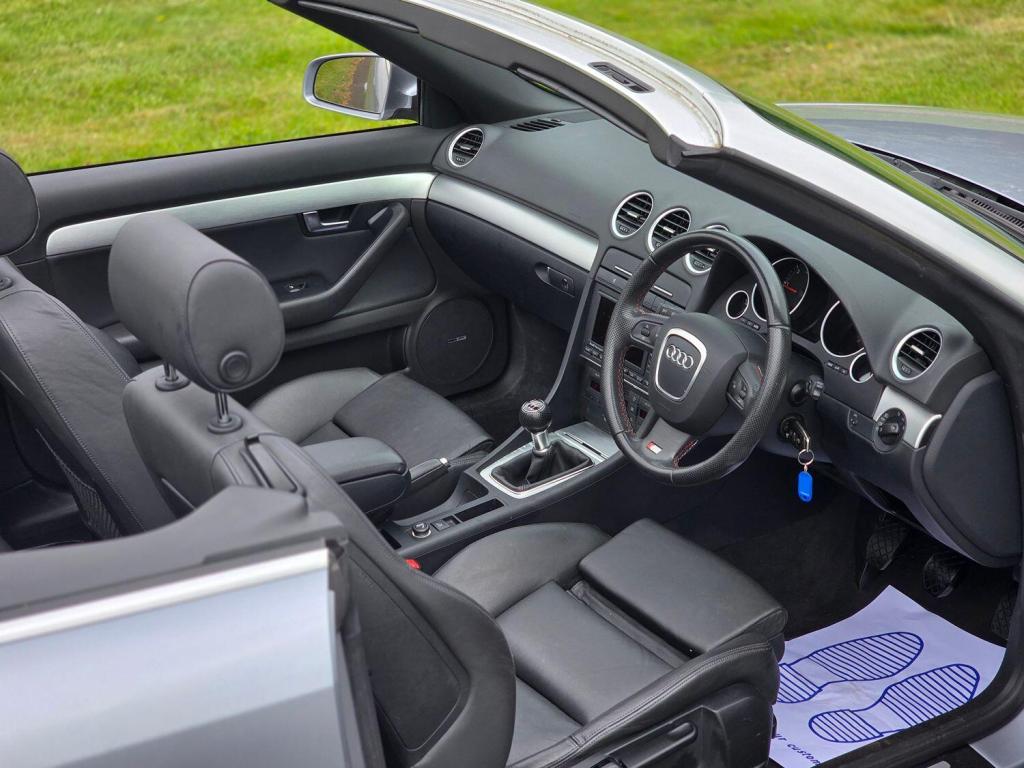 AUDI A4 2.0 TDI S line 2009