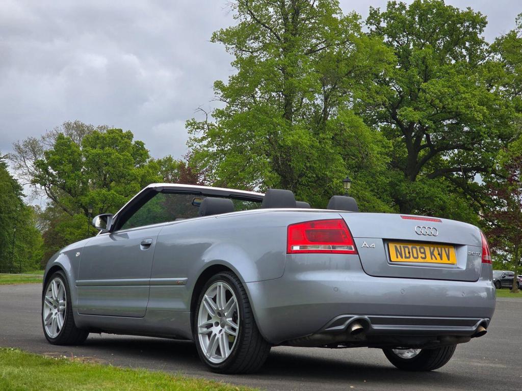 AUDI A4 2.0 TDI S line 2009