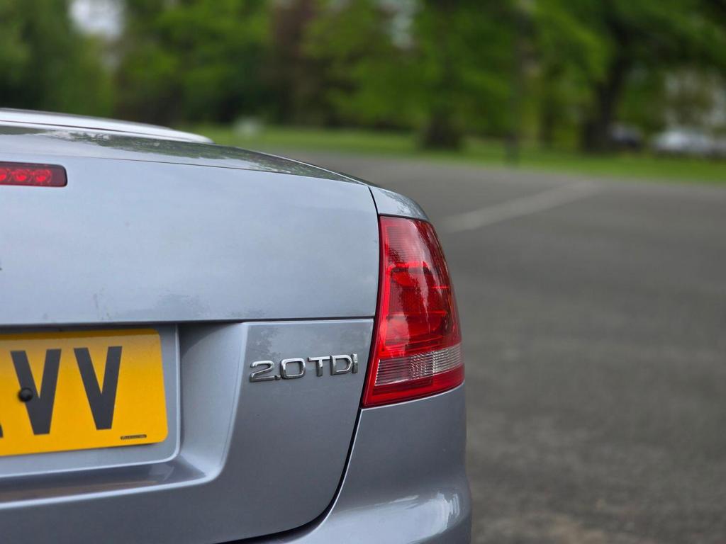 AUDI A4 2.0 TDI S line 2009