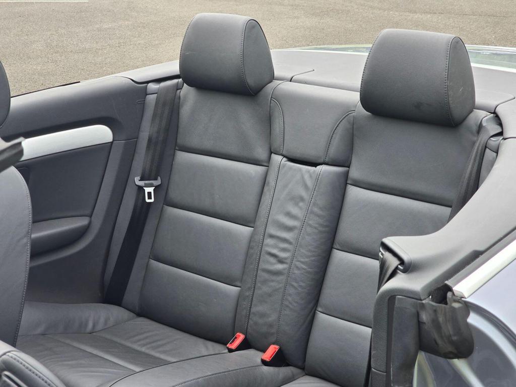 AUDI A4 2.0 TDI S line 2009