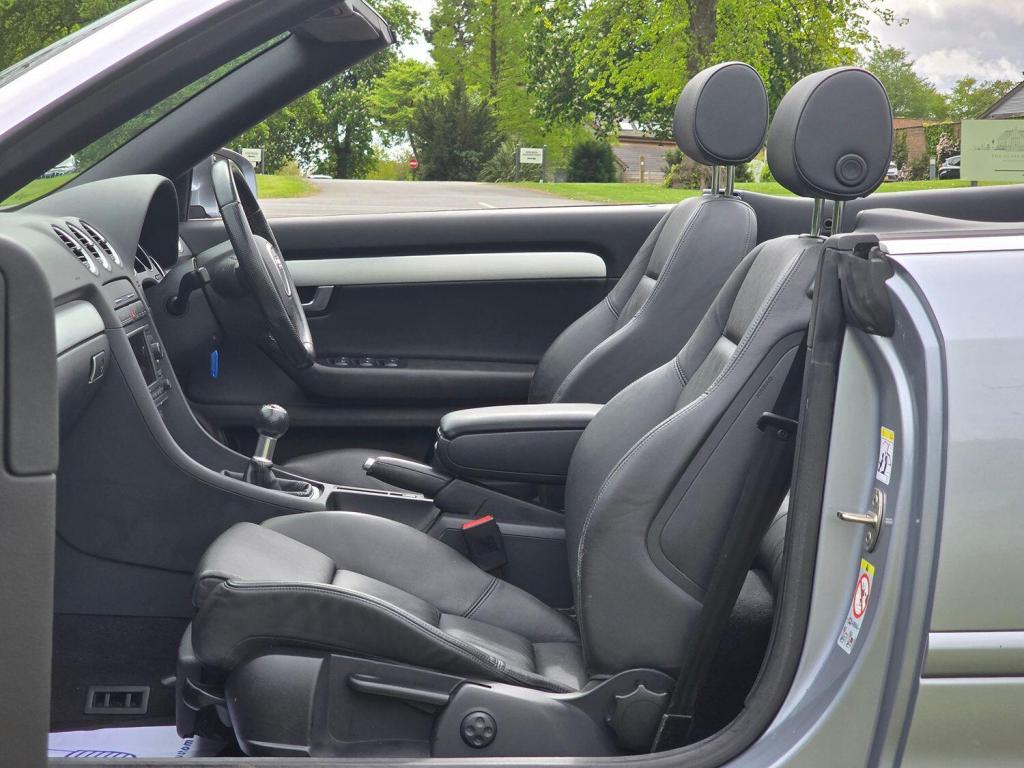 AUDI A4 2.0 TDI S line 2009