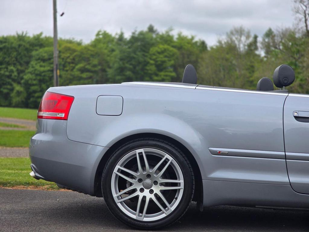 AUDI A4 2.0 TDI S line 2009