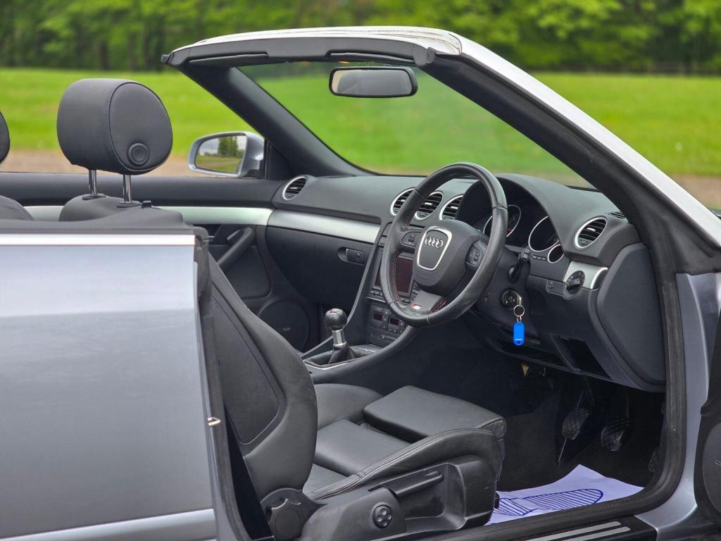 AUDI A4 2.0 TDI S line 2009