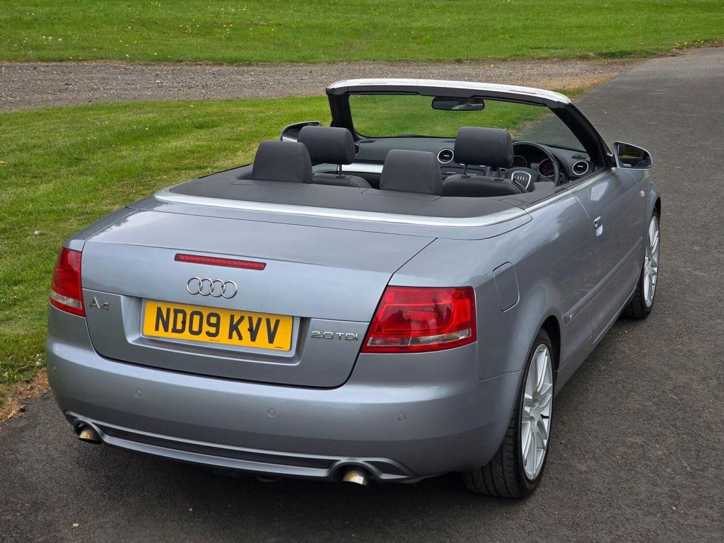 AUDI A4 2.0 TDI S line 2009