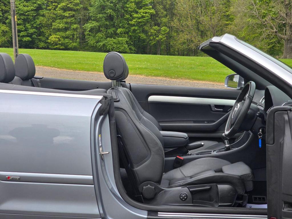 AUDI A4 2.0 TDI S line 2009