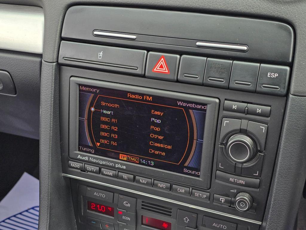 AUDI A4 2.0 TDI S line 2009