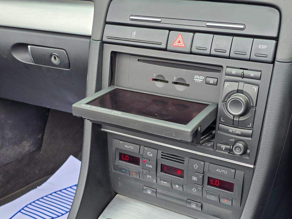 AUDI A4 2.0 TDI S line 2009