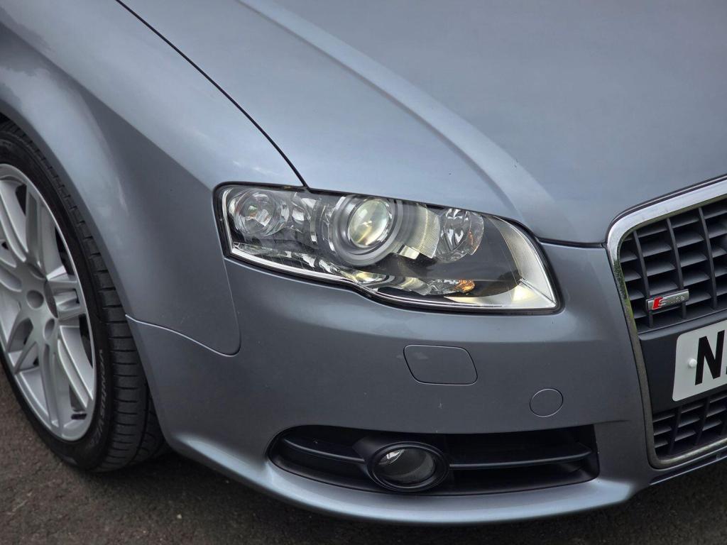 AUDI A4 2.0 TDI S line 2009