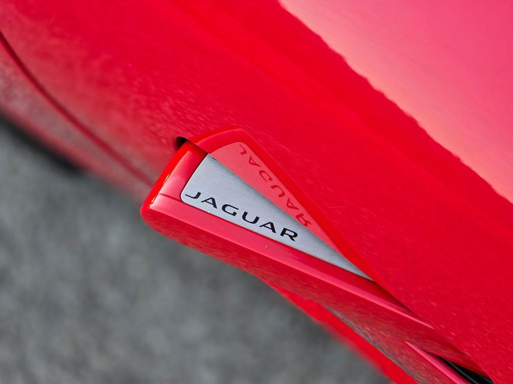 JAGUAR F-TYPE 3.0 V6 2015