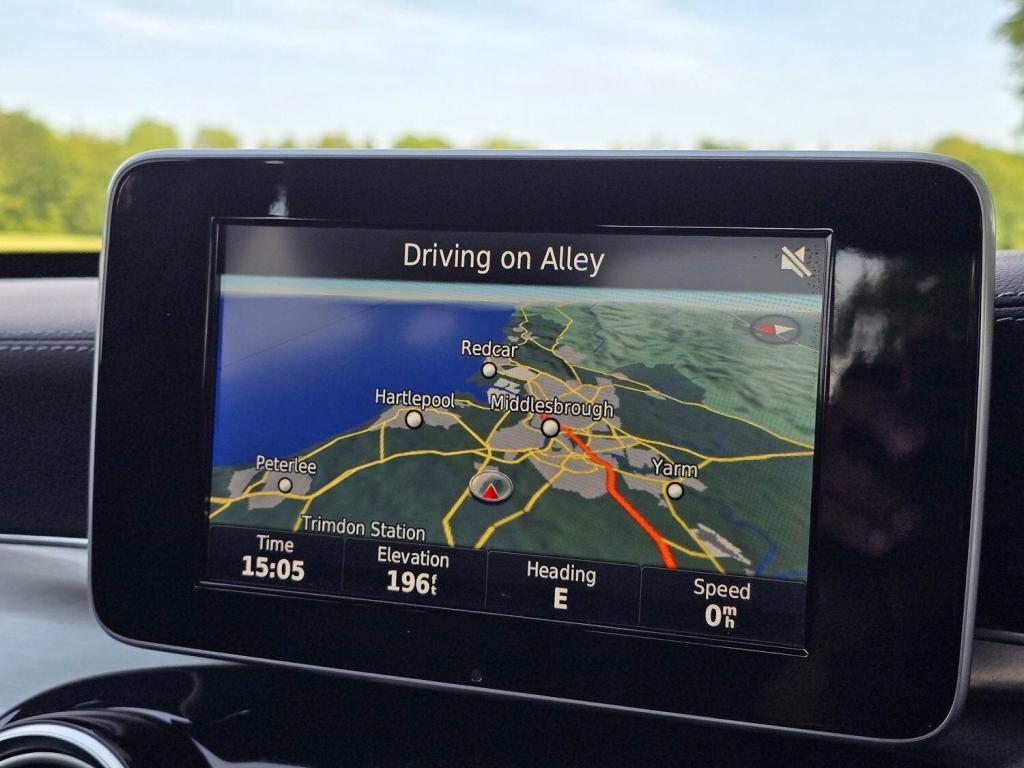 MERCEDES-BENZ C CLASS 2.1 C300dh AMG Line 2015