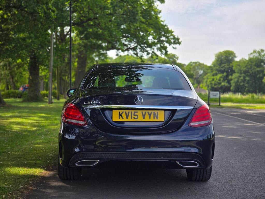 MERCEDES-BENZ C CLASS 2.1 C300dh AMG Line 2015