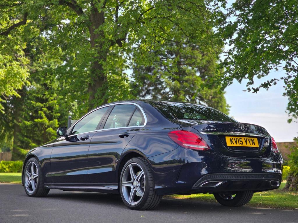 MERCEDES-BENZ C CLASS 2.1 C300dh AMG Line 2015
