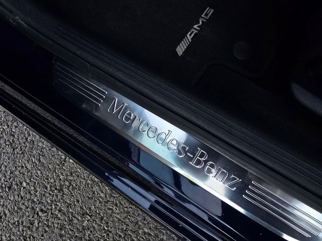 MERCEDES-BENZ C CLASS 2.1 C300dh AMG Line 2015