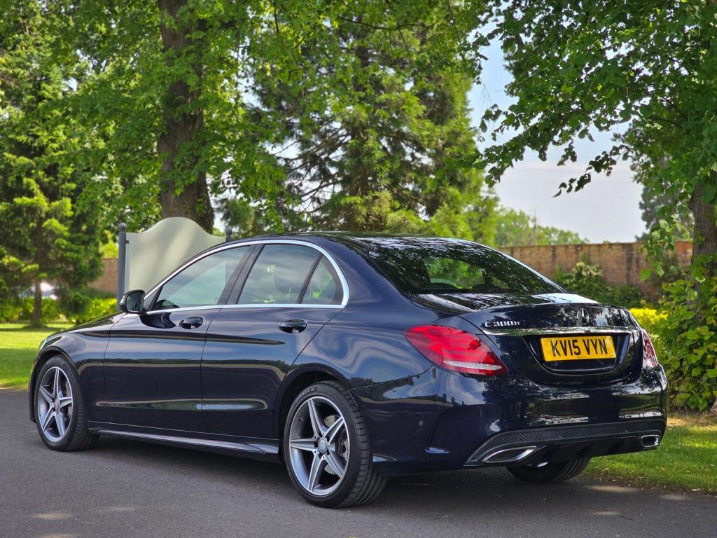 MERCEDES-BENZ C CLASS 2.1 C300dh AMG Line 2015