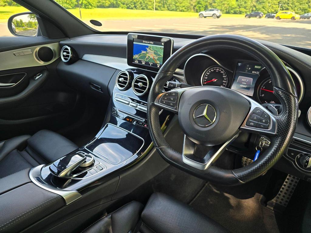 MERCEDES-BENZ C CLASS 2.1 C300dh AMG Line 2015