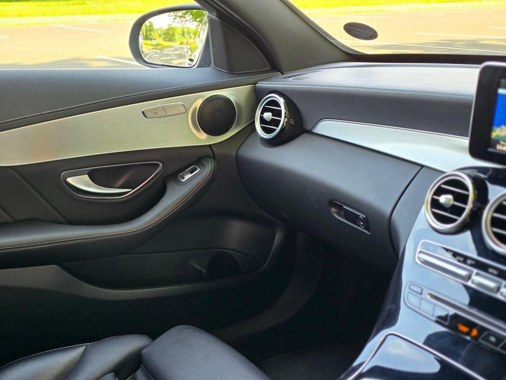 MERCEDES-BENZ C CLASS 2.1 C300dh AMG Line 2015