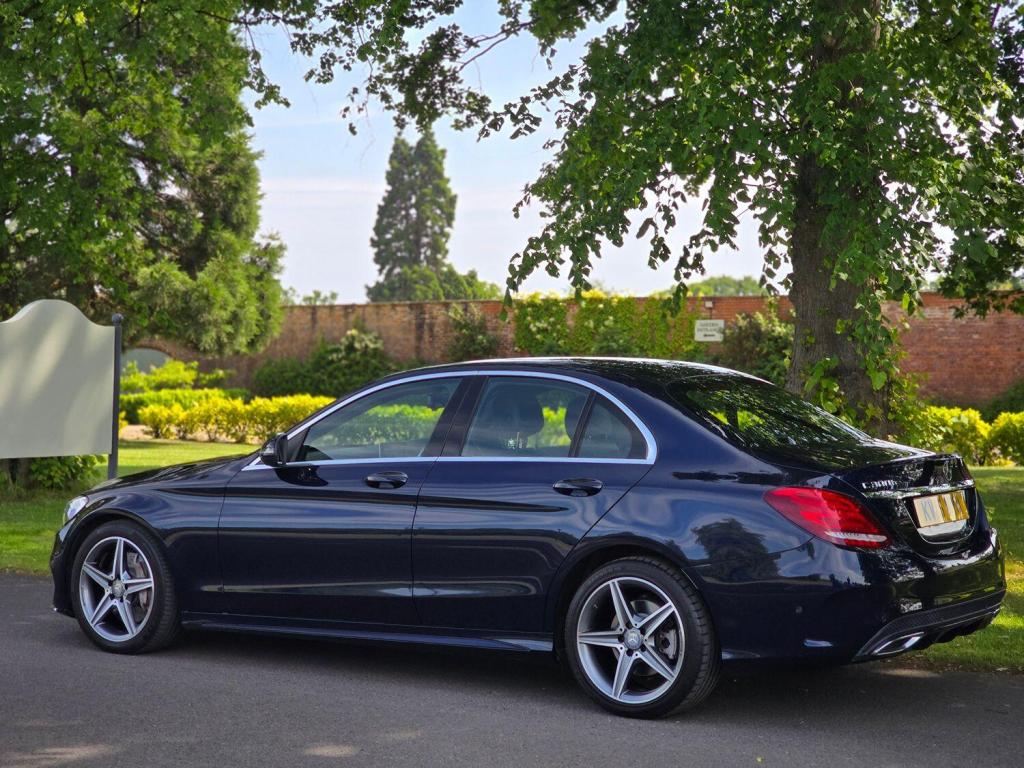 MERCEDES-BENZ C CLASS 2.1 C300dh AMG Line 2015