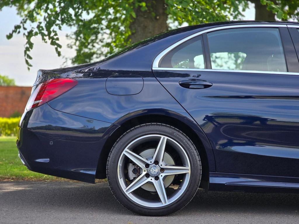 MERCEDES-BENZ C CLASS 2.1 C300dh AMG Line 2015