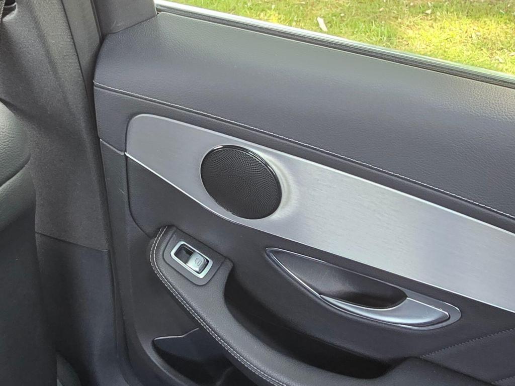 MERCEDES-BENZ C CLASS 2.1 C300dh AMG Line 2015