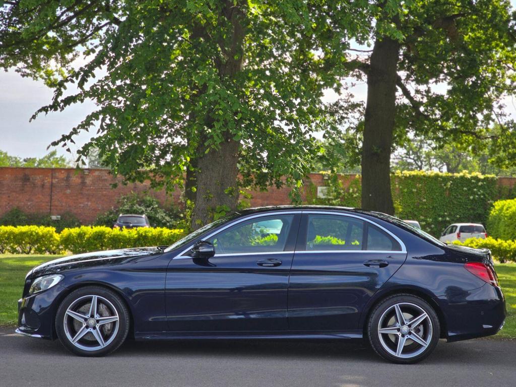 MERCEDES-BENZ C CLASS 2.1 C300dh AMG Line 2015