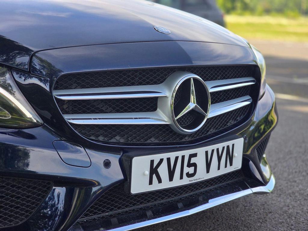 MERCEDES-BENZ C CLASS 2.1 C300dh AMG Line 2015